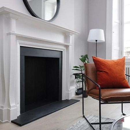 Joivy Luxurious Apt On Notable George Street 에든버러 외부 사진