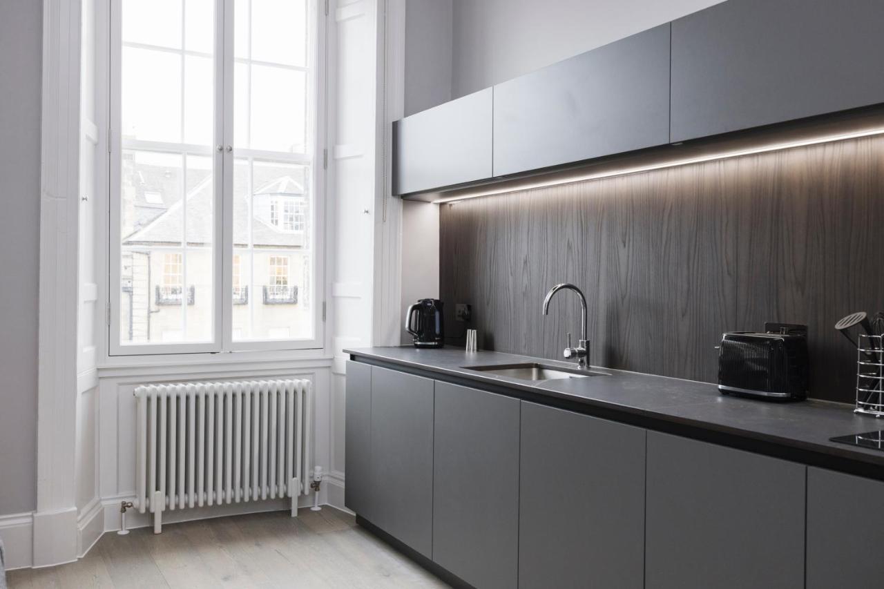 Joivy Luxurious Apt On Notable George Street 에든버러 외부 사진