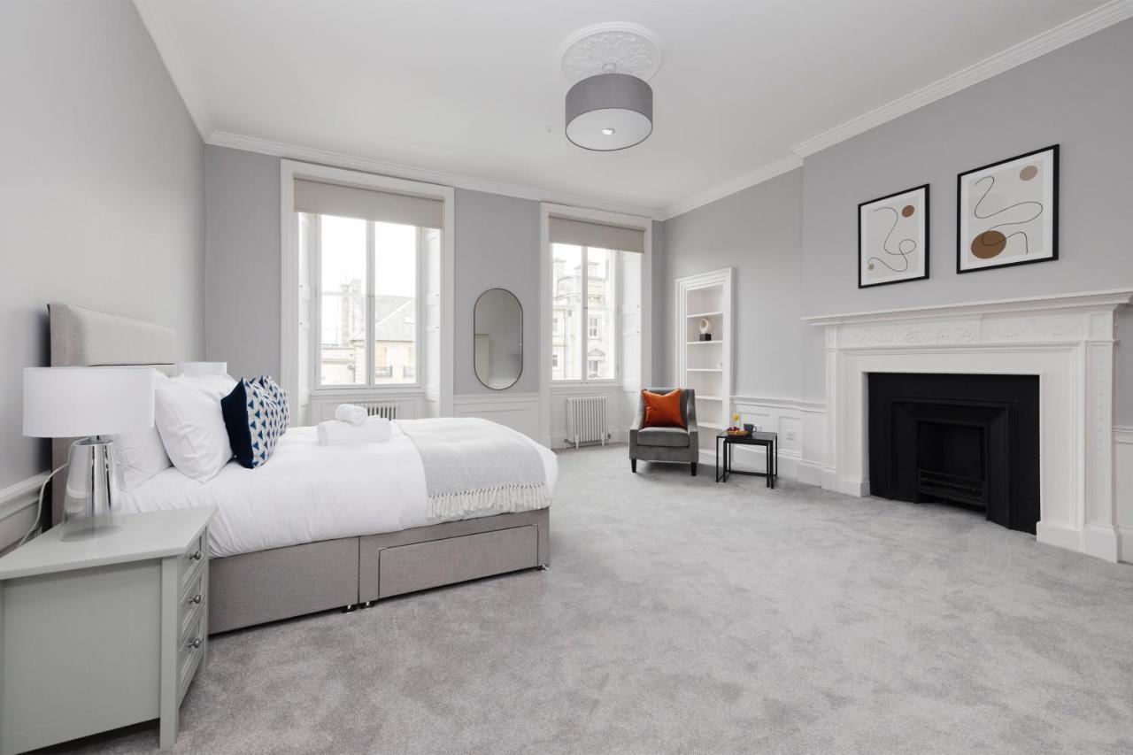 Joivy Luxurious Apt On Notable George Street 에든버러 외부 사진