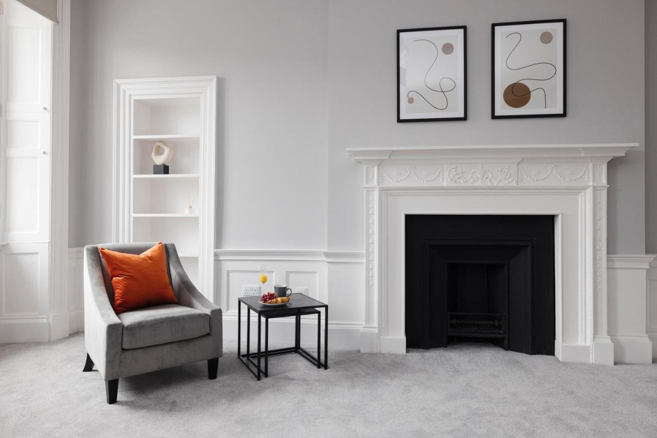 Joivy Luxurious Apt On Notable George Street 에든버러 외부 사진