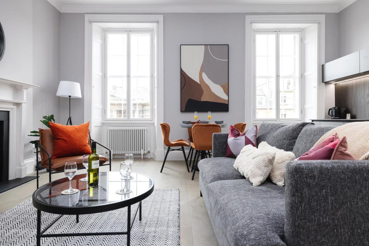 Joivy Luxurious Apt On Notable George Street 에든버러 외부 사진